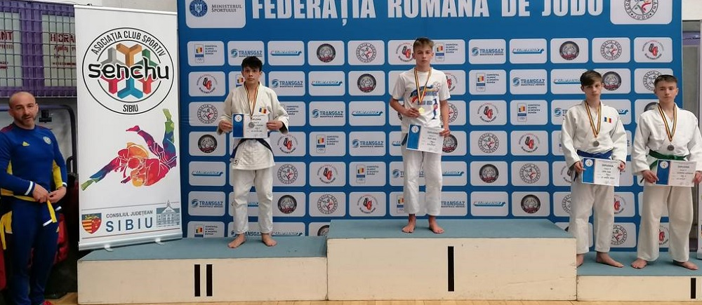 podium-judoka-mioveni.jpg