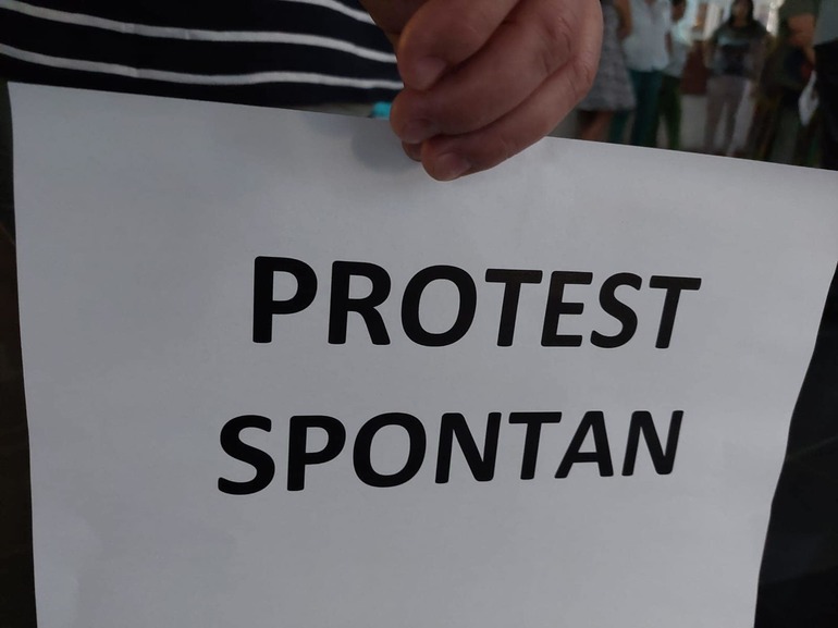 protest-anunt-scris.jpg