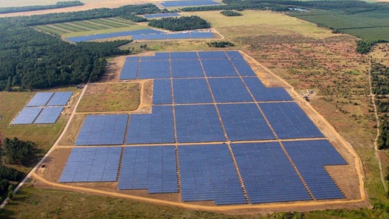 parc-fotovoltaic-teren-ads-stat.jpg