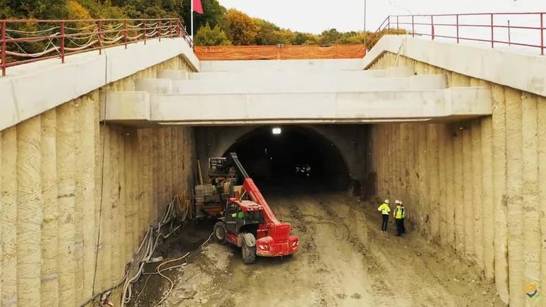 tunel-autostrada.jpg